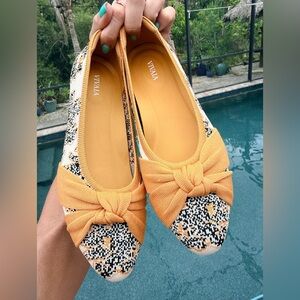 Vivaia Almond-Toe Knotted Flats (Bibi) NWOT size 6.5